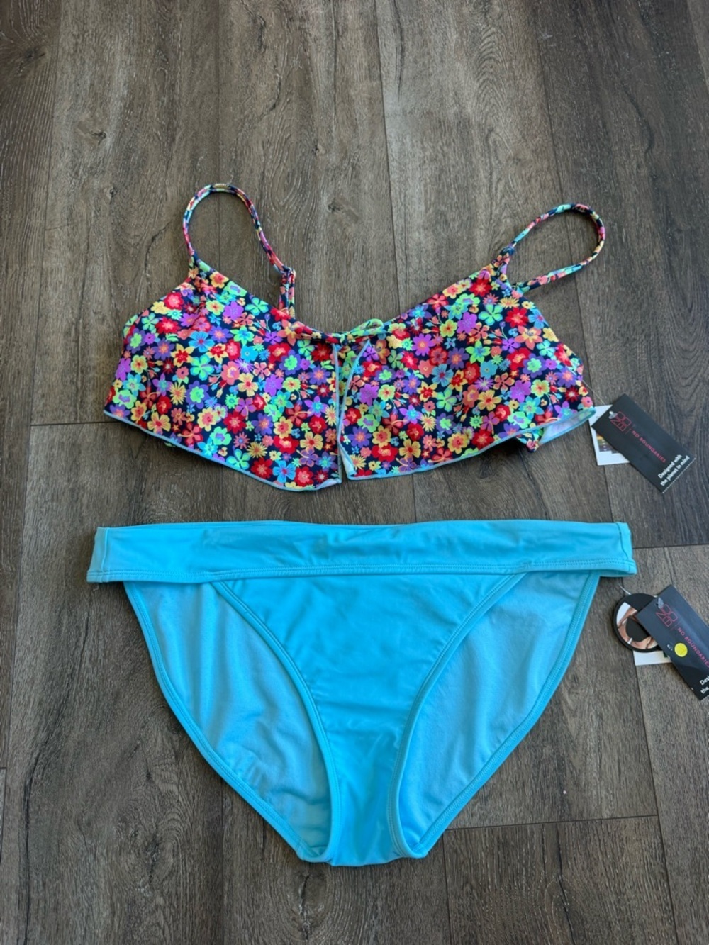 No Boundaries Floral Multicolor Bikini Top with Bottom Women’s size XL New